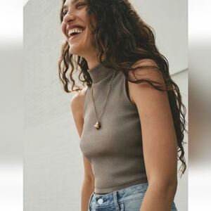 Everlane Clay Crop Top Small